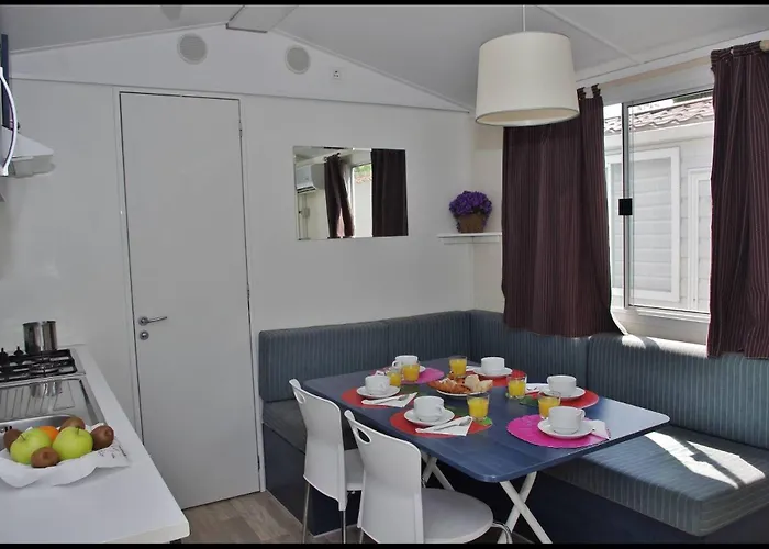 Camping Kato Alissos אתר קמפינג *